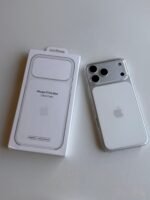 Apple 1.1 Original  MagSafe with Camera Controller Sensor Transparent  Case (100% Anti-Yellow) - Image 4